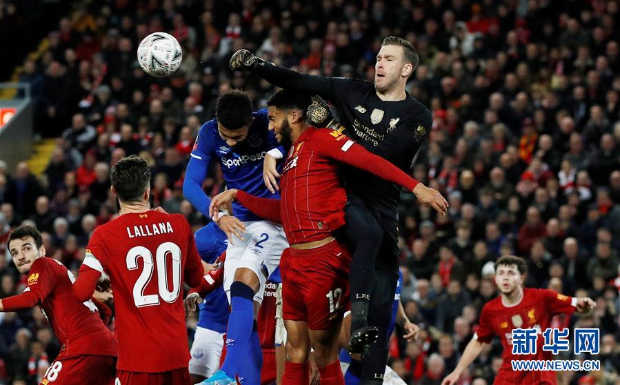 TA：热刺800万英镑报价桑托斯左后卫索萨被拒