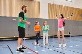 日本职棒球场经济模式